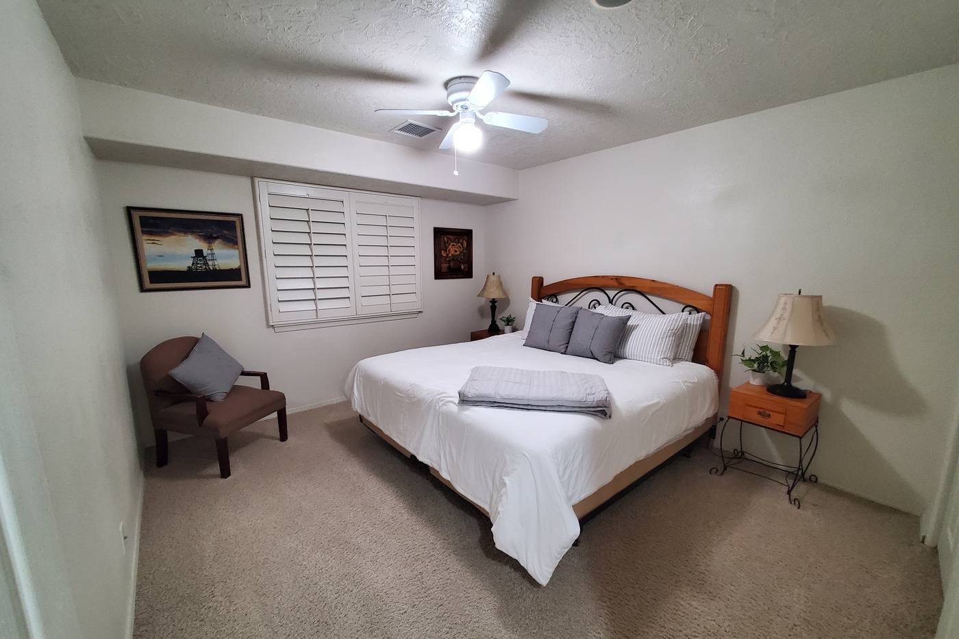 Bedroom 2 at Windmill Ranch